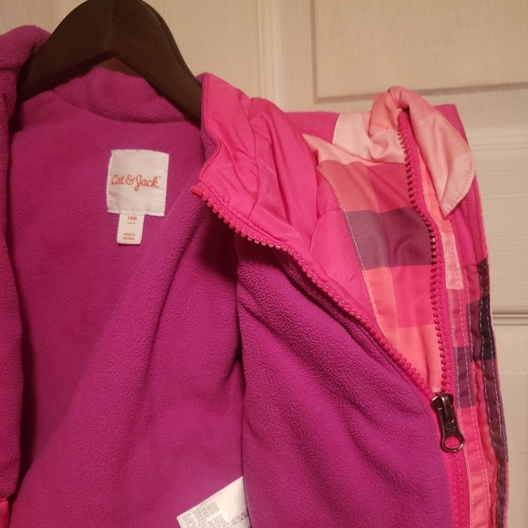 Pink coat - Picture 3 of 4